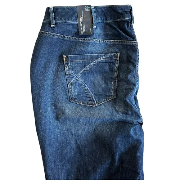 LANE BRYANT Distinctly Bootcut stretch jeans sz 26 Petite - 29” inseam - NWT! - Picture 3 of 9